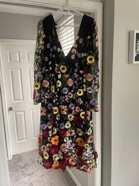 Lulus Black Floral Embroidered V-Neck Dress